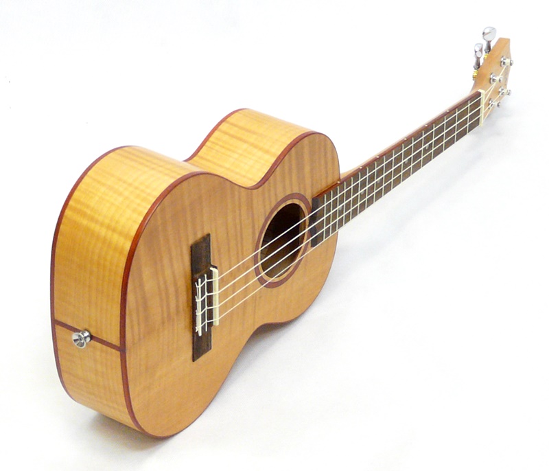 Tenor ukulele LANIKAI FM-T Dekorativní javor