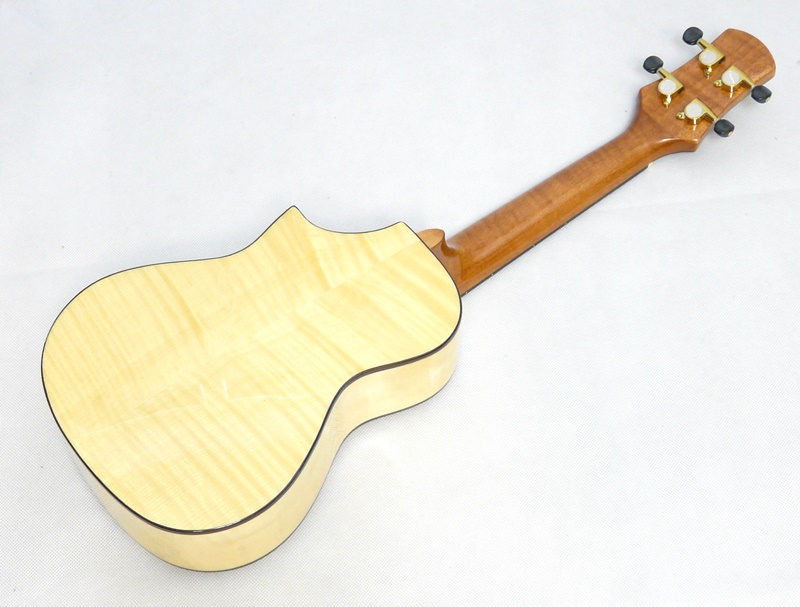 Koncertní ukulele Isuzi SST-1C Smrk & javor