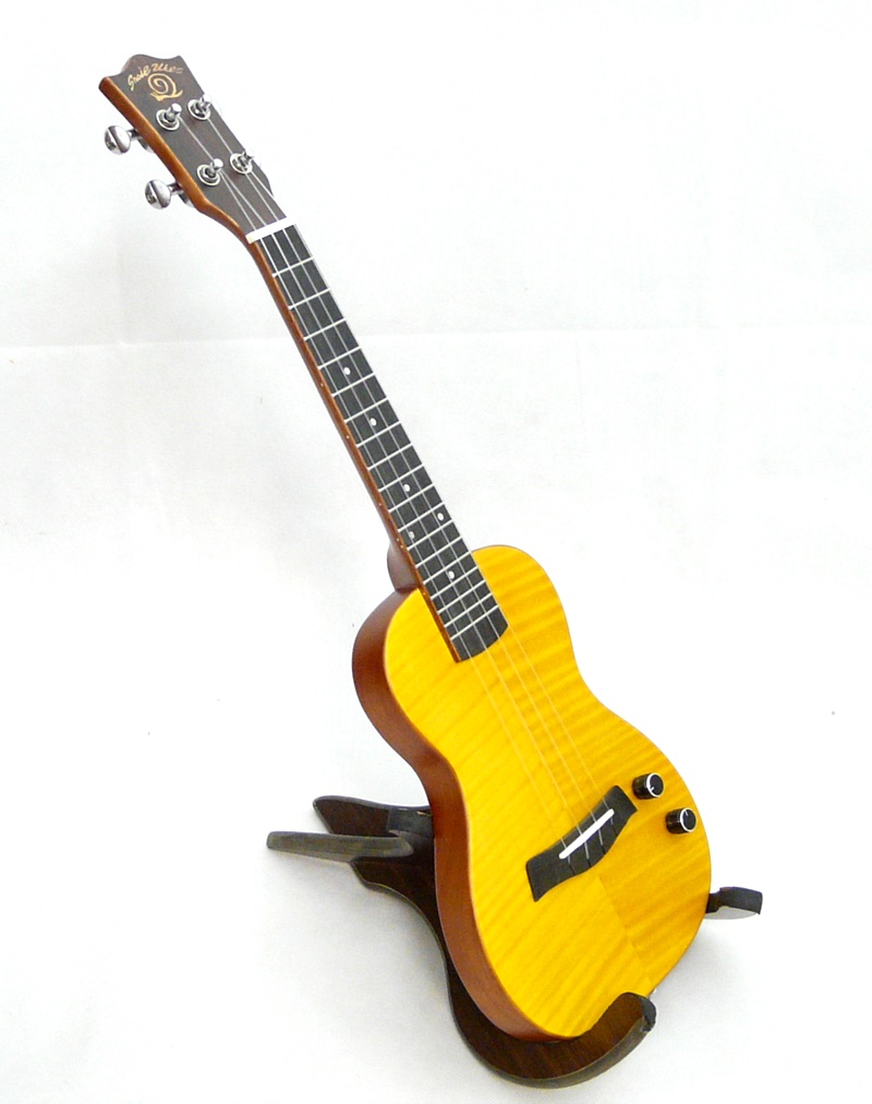 Koncertní elektro ukulele SNAIL SEU-2C Okume a javor