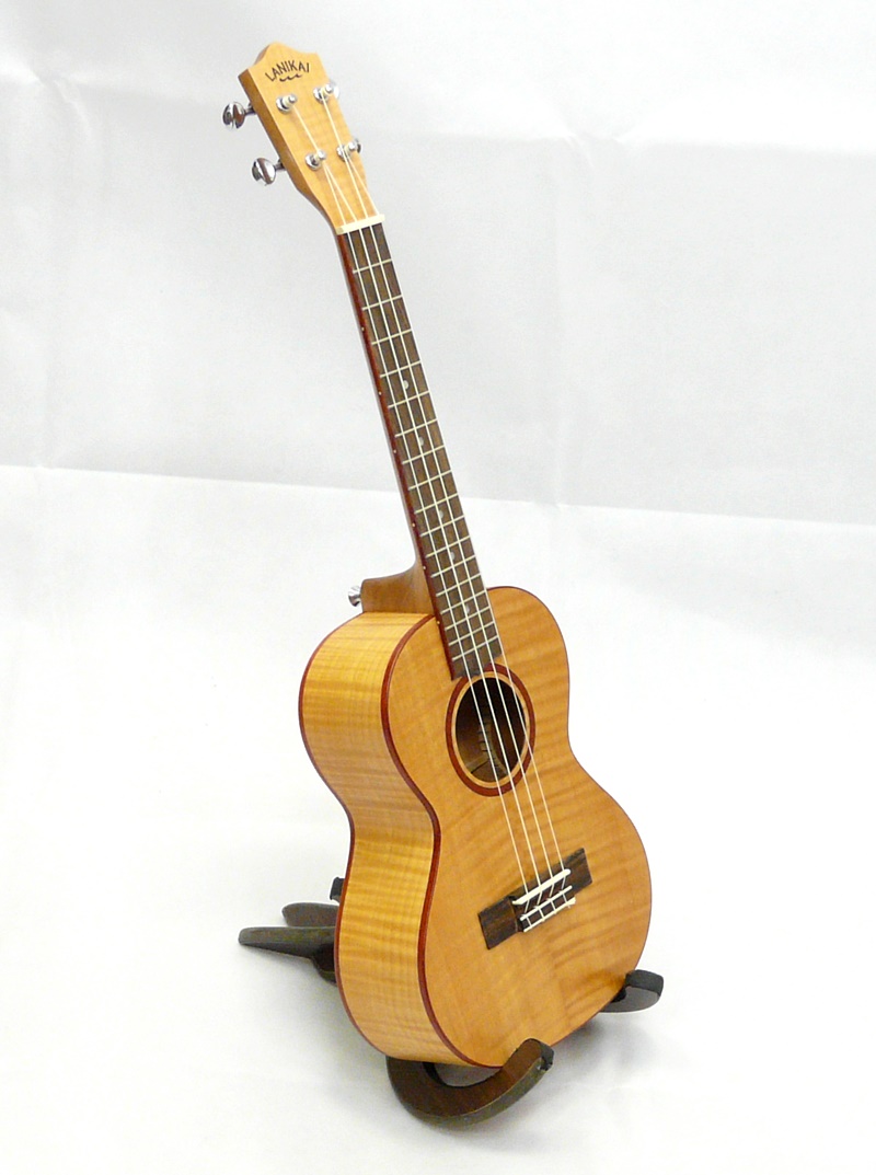Tenor ukulele LANIKAI FM-T Dekorativní javor