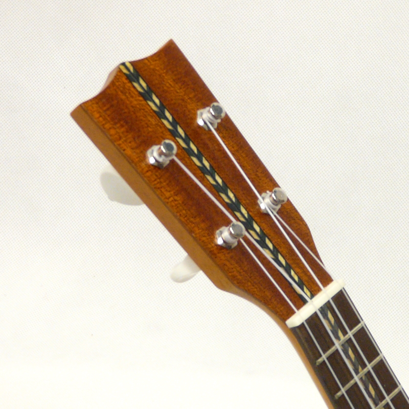 Sopranino ukulele OHANA PEQUENO Mahagon