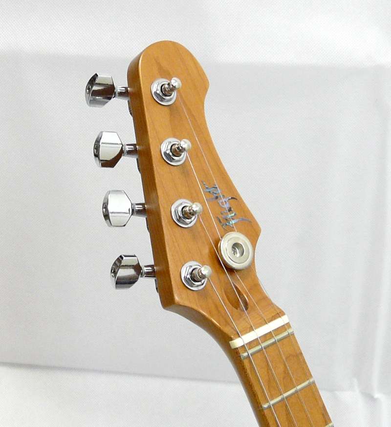 Tenor elektro fender style ukulele Flight Pathfinder TBL