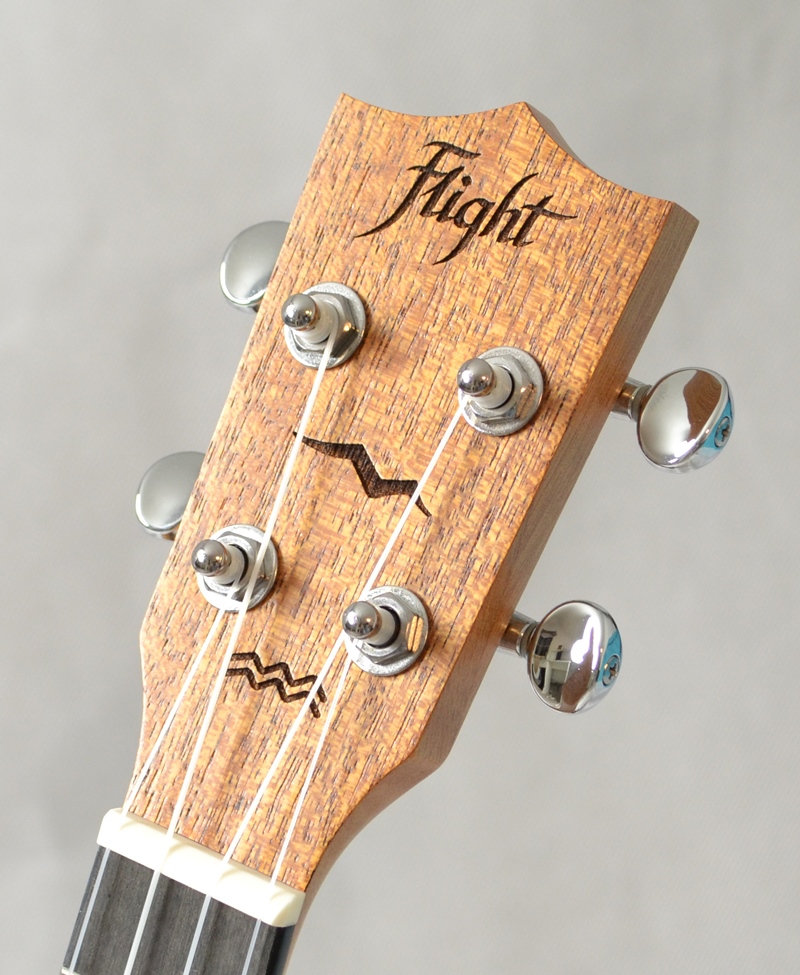Koncertní elektro-akustické ukulele FLIGHT DUC323 CEQ MAH